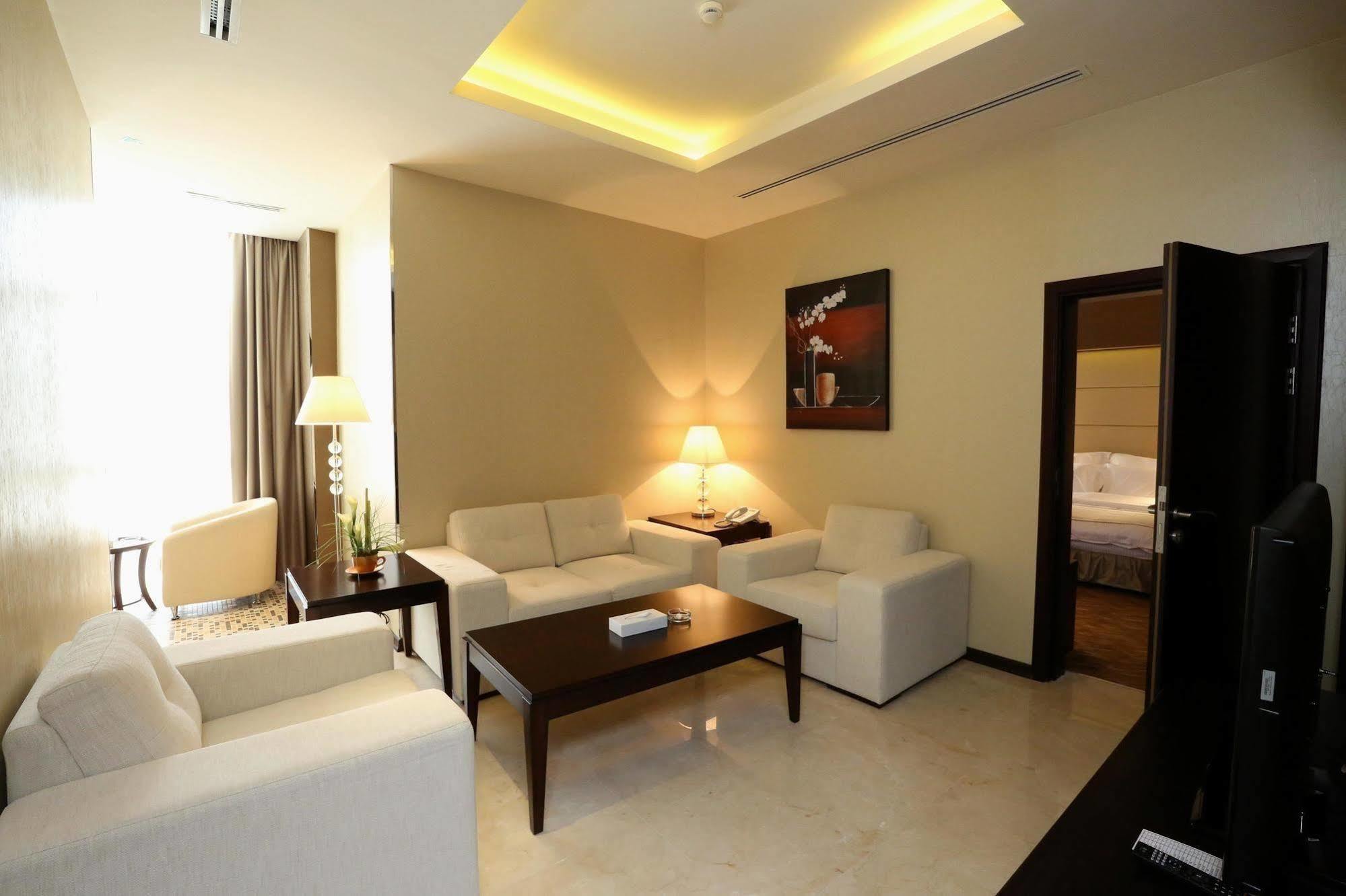 Nehal Hotel Abu Dhabi Exterior photo