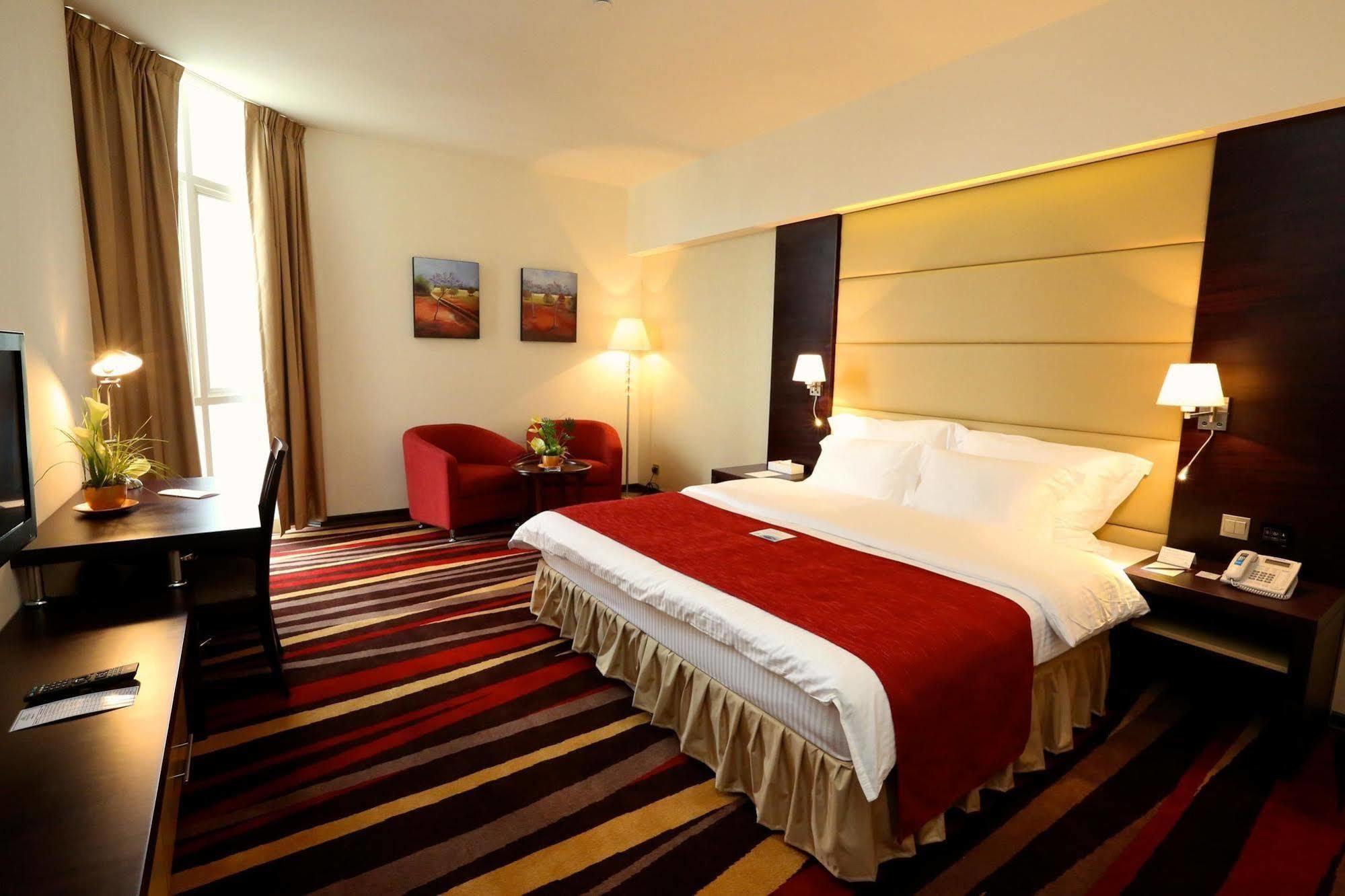 Nehal Hotel Abu Dhabi Exterior photo